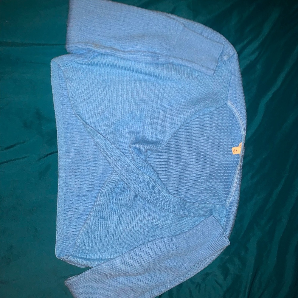 Cross Cross Cropped Sweater